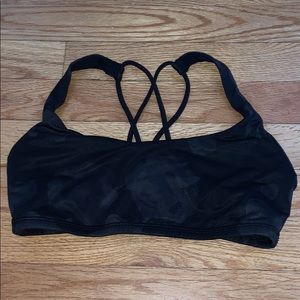 Lululemon free to be bra